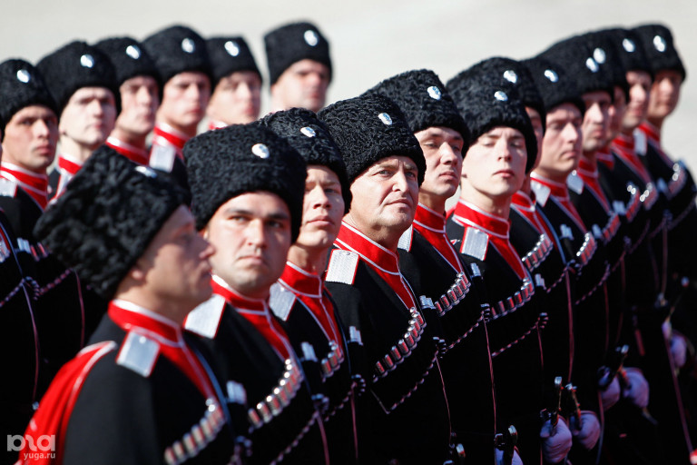 Заглавное фото: Кубанские казаки принимают участие в параде на Красной площади. Май 2015 года