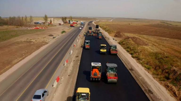 На заглавном фото: часть трассы, которая соединит Ростов-на-Дону с Мариуполем 
