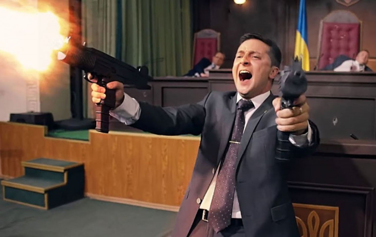 На заглавном фото: Владимир Зеленский в роли Василия Голобородько (сериал «Слуга народа»)