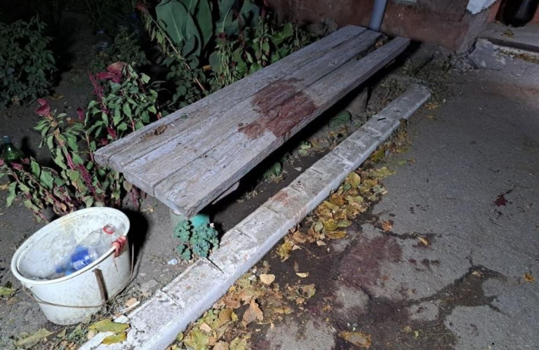 На заглавном фото: Место обстрела в Горловке, где всушники убили и ранили гражданских, в том числе детей и подростков