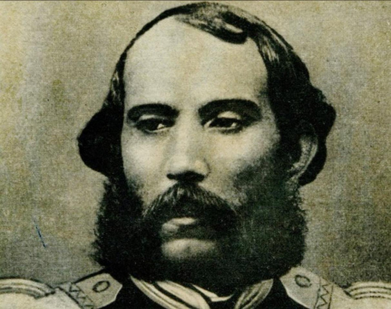 Заглавное фото. Фотография учёного Обухова из собрания музея Обуховского завода.