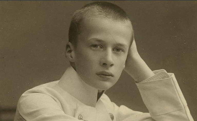 Заглавное фото: Князь Олег Константинович Романов на дореволюционной фотографии