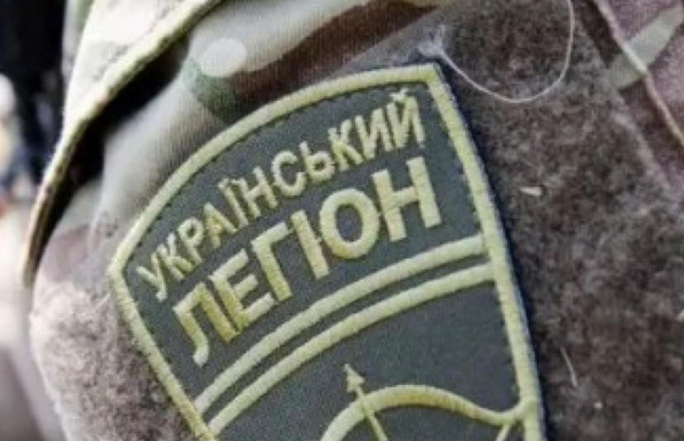 На заглавном фото: Пока мы видели "Украинский легион" только на духоподъёмных картинках и постановочных фото. Как оказалось, и не увидим – "легионеры" растворятся в разных подразделениях ВСУ. Вероятно, просто некого показывать – не ломанулись украинские беженцы в Польше на фронт. А деньги-то под "легион" были выделены и успешно освоены... Впрочем, всё как всегда