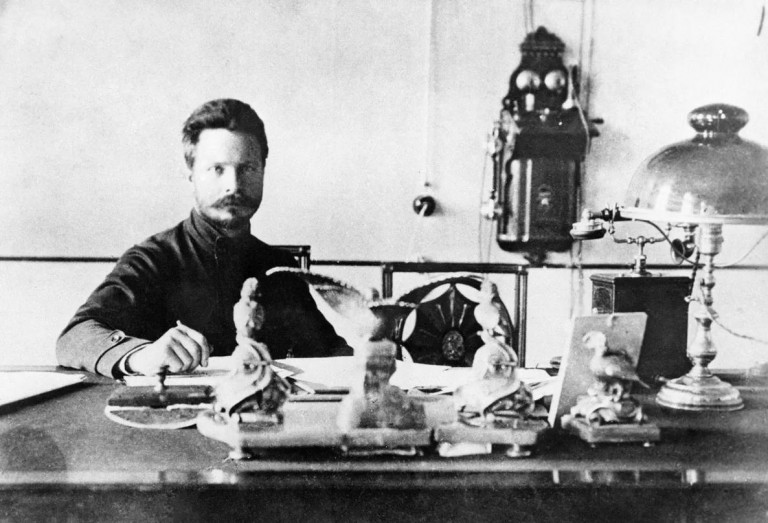 Заглавное фото. Михаил Фрунзе – командующий 4-й армии Восточного фронта