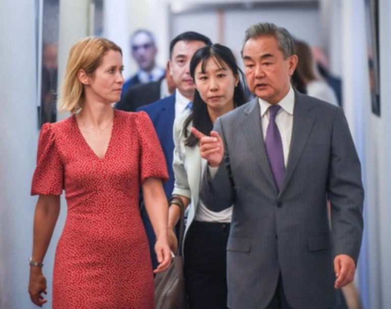 На заглавном фото: Чего же ты, Кая, ждала от Китая?