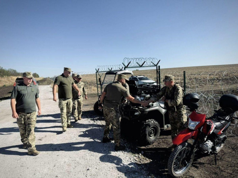 Заглавное фото: Началось строительство рокадной дороги на границе с Приднестровьем.
