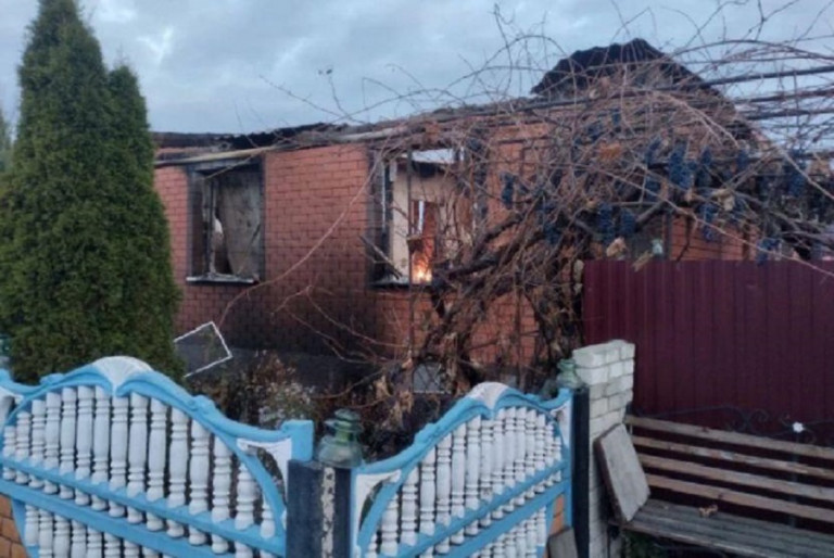 На заглавном фото: Последствия атаки ВСУ села Стрелецкое Белгородской области.