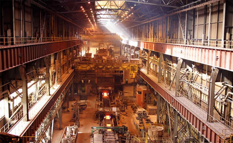 Заглавное фото: Сталелитейный завод в Ченстохове, Польша