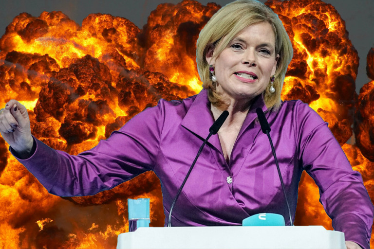 Председатель бундестага Юлия Клёкнер призывает Украину воевать дальше