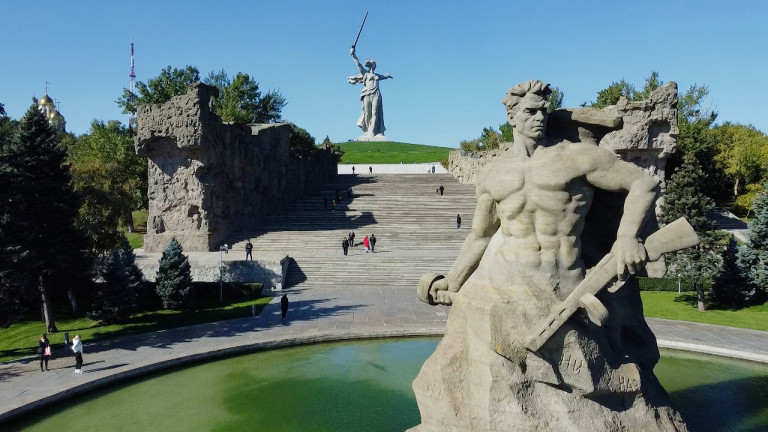Заглавное фото. Памятник-ансамбль «Героям Сталинградской битвы»