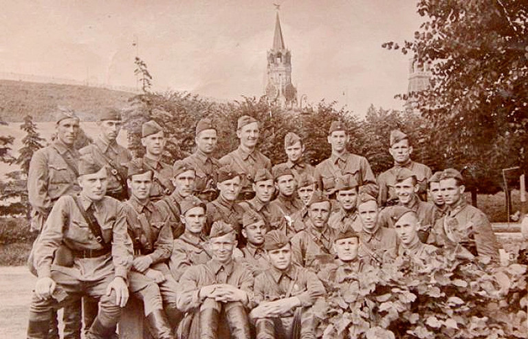 Заглавное фото. Первые бойцы Полка специального назначения на фотографии 30-х годов