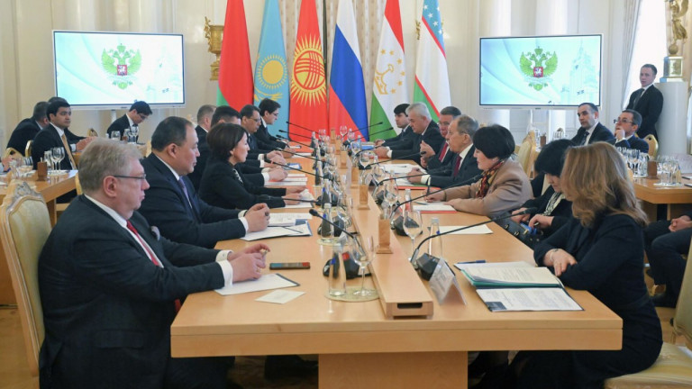 Заглавное фото. Первая министерская конференция Международной организации по русскому языку в Москве