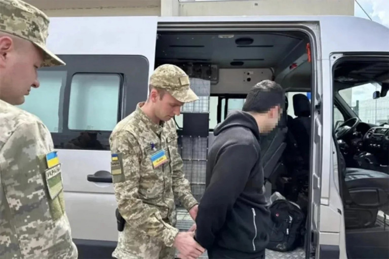 Гражданам Украины всё чаще не продлевают пребывание в США