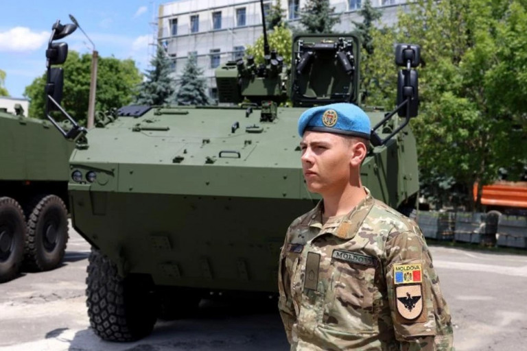 Берлин передал Кишинёву бронетранспортёры PIRANHA-5