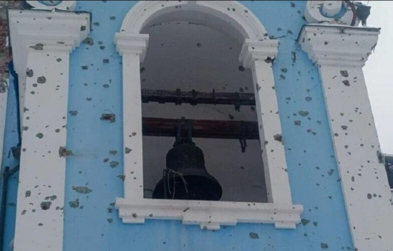 На заглавном фото: Большой колокол Святогорской лавры